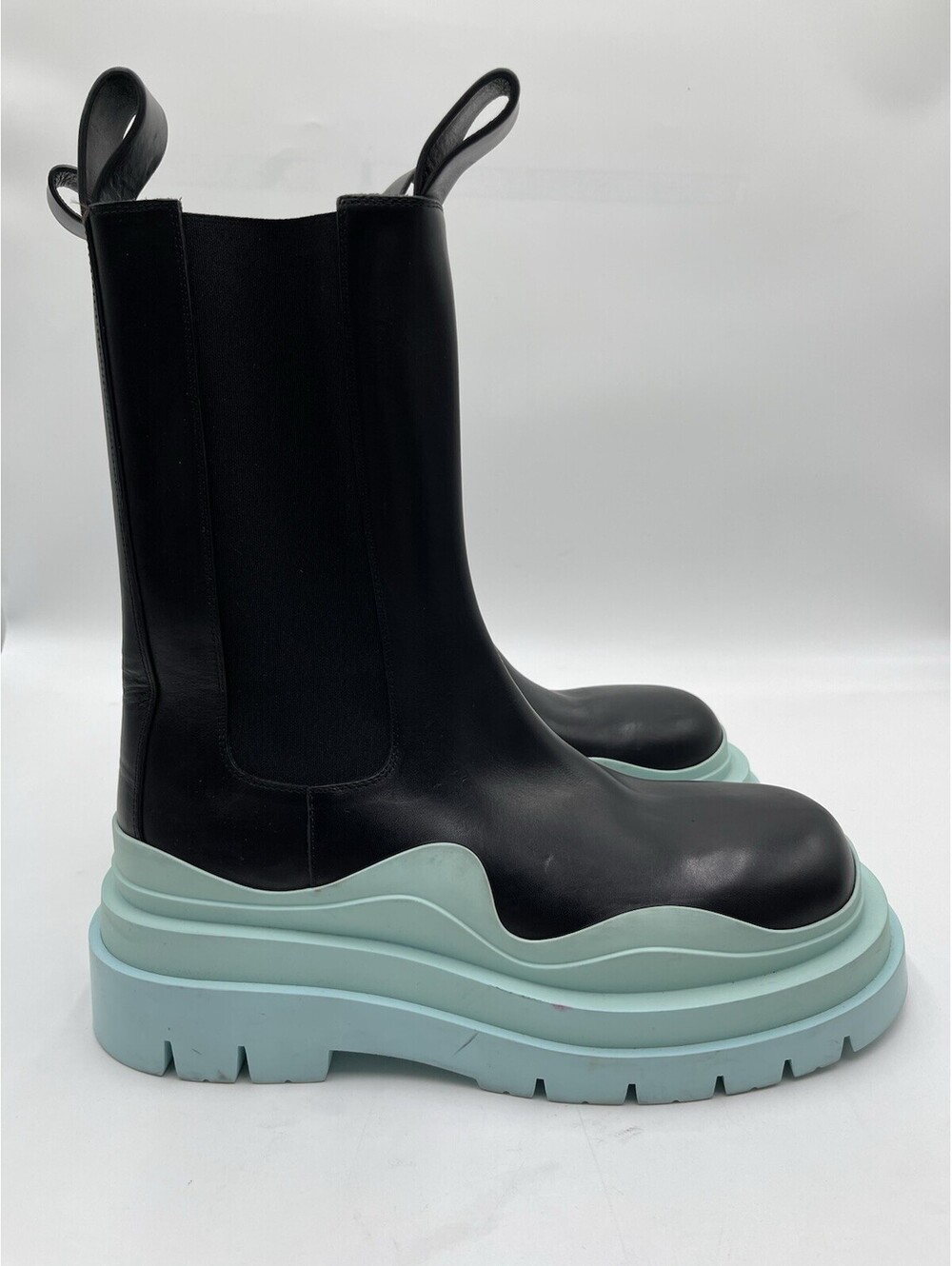 Bottega Veneta Wmns Tire Boots in the 'Black Leather Pale Blue Rubber Size 41